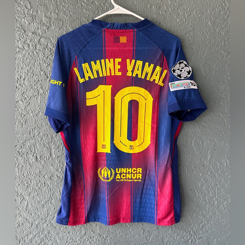Barcelona Lamine Yamal 10 Jersey Home 2025